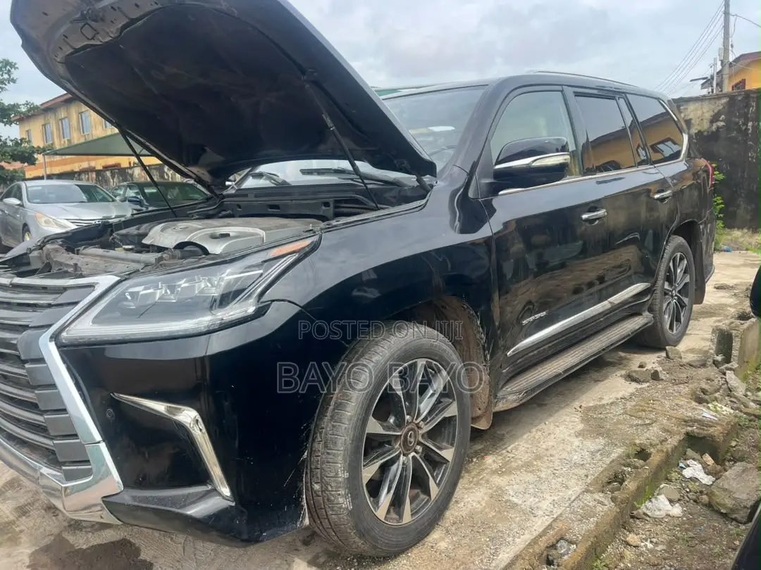 Lexus LX 570 2010 Black