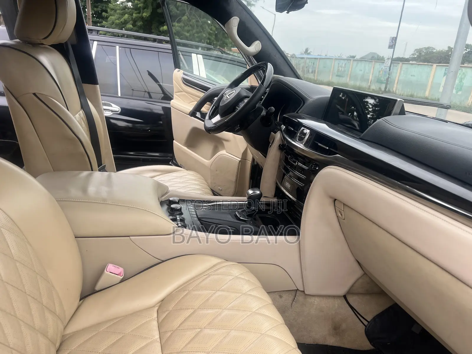 Lexus LX 570 2010 Black