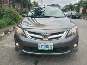 Toyota Camry 2011 Gray