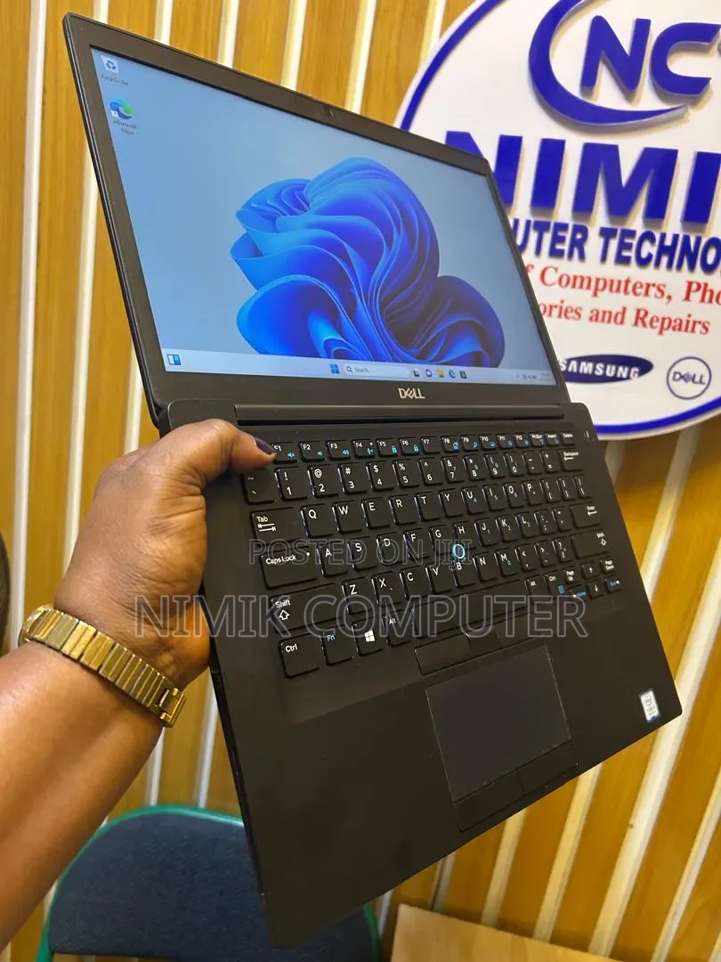 Laptop Dell Latitude 7490 8GB Intel Core i7 SSD 256GB