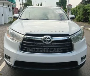 Toyota Highlander Limited Platinum 4dr SUV AWD (3.5L 6cyl 6A) 2015 White