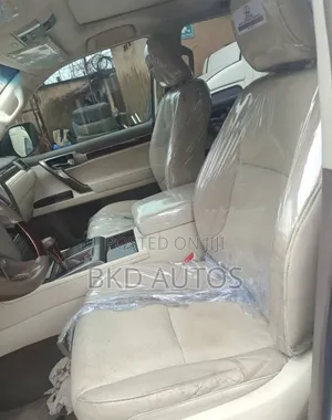 Lexus GX 460 Base 2016 White