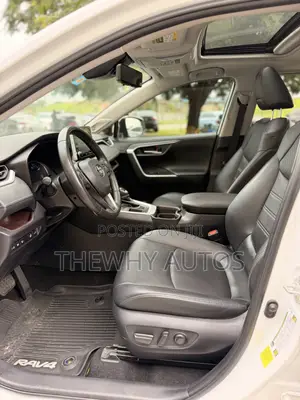 Toyota RAV4 Limited FWD 2020 White