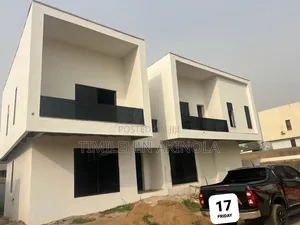 5bdrm Duplex in Imperial Vista, Life Camp for sale