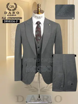 Daro Uomo Three Piece Suit