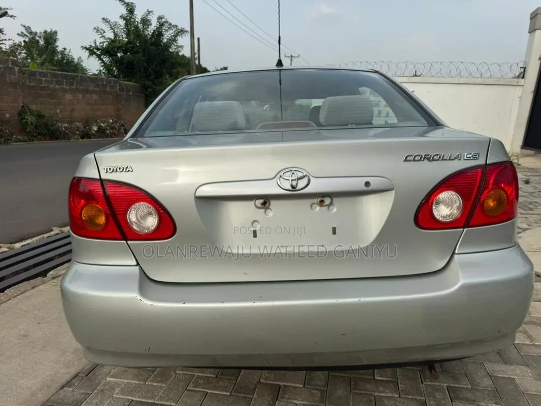 Toyota Corolla 1.4 D Automatic 2004 Gold