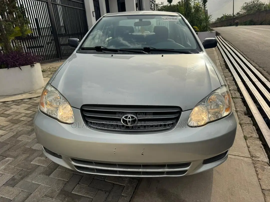 Toyota Corolla 1.4 D Automatic 2004 Gold