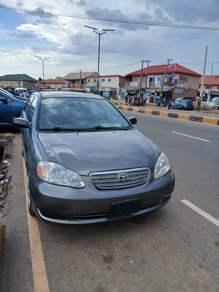 Toyota Corolla 1.4 D Automatic 2004 Gold