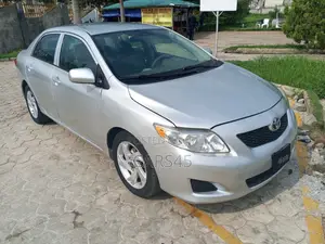Toyota Corolla 2009 Silver
