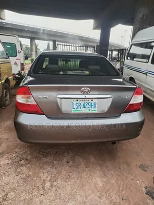 Toyota Camry 2005 Gray