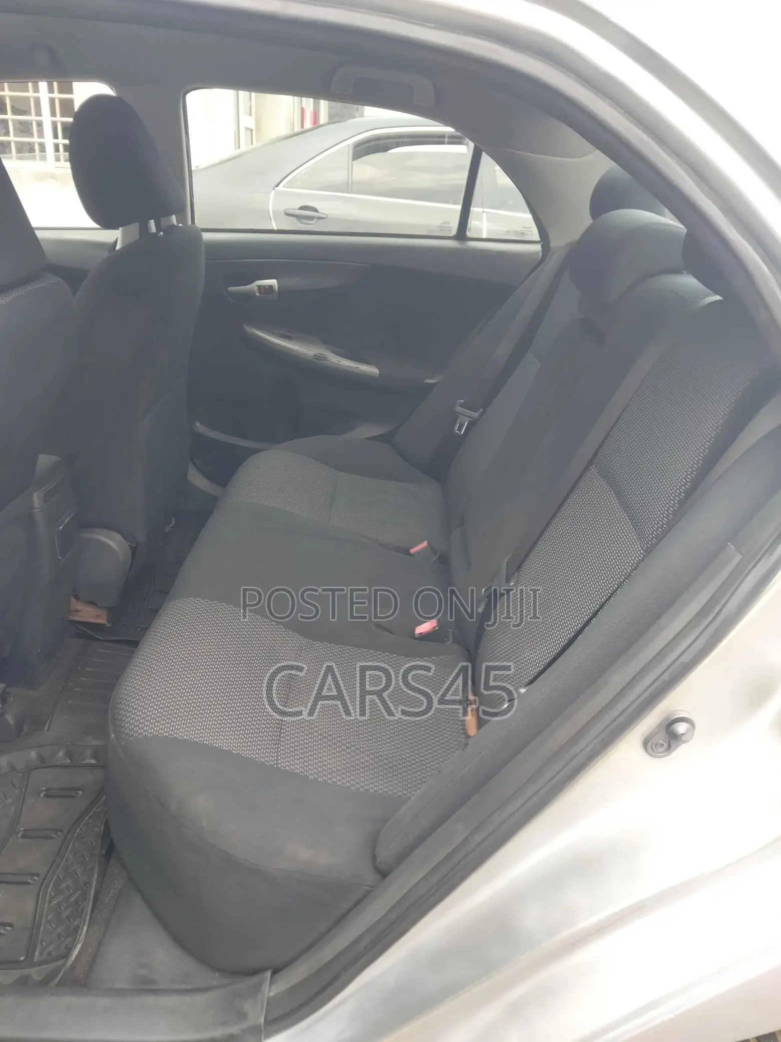 Toyota Corolla 2013 Silver