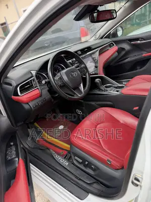 Toyota Camry XLE V6 FWD (3.5L 6cyl 8AM) 2018 White