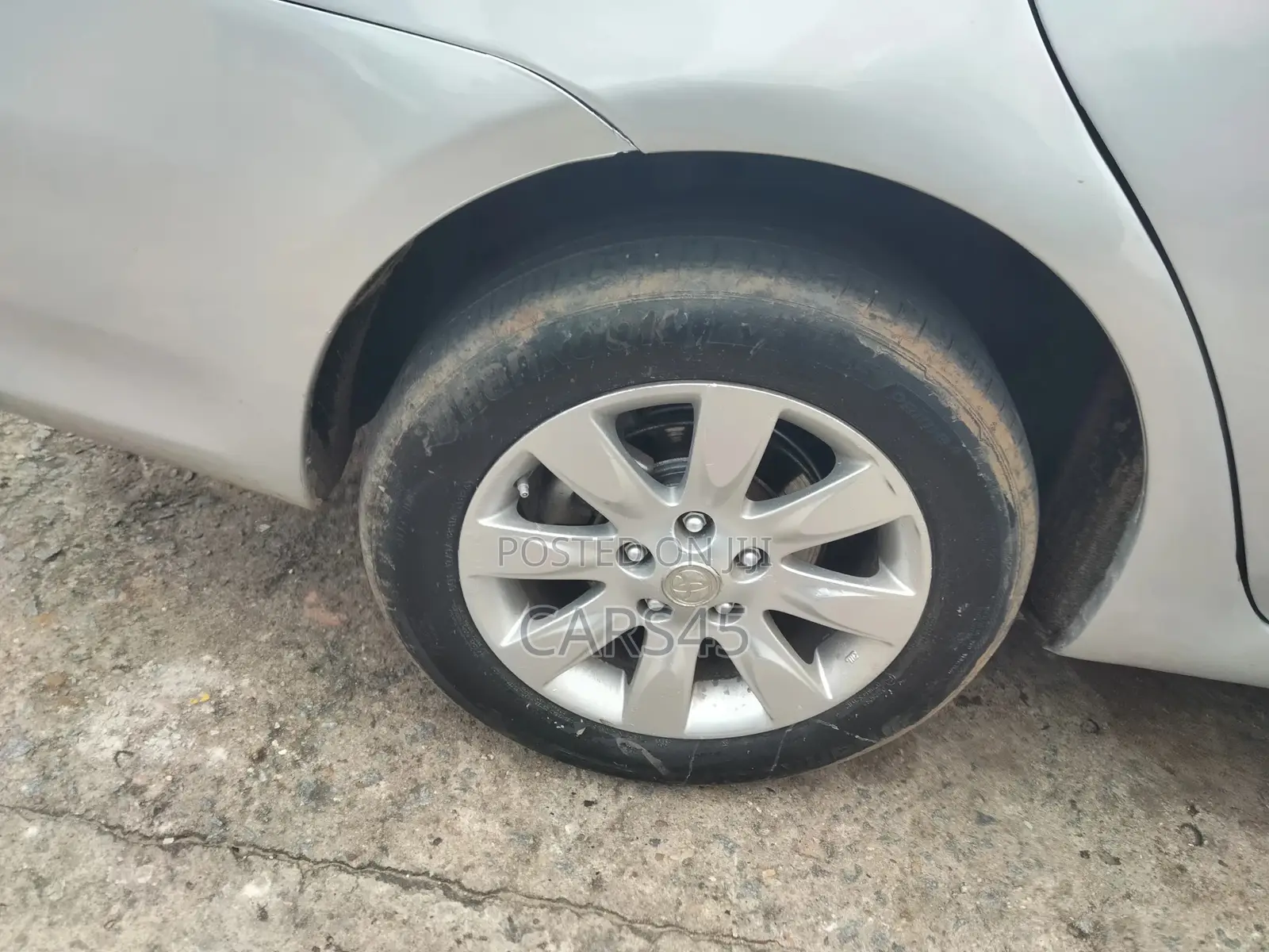 Toyota Corolla 2013 Silver