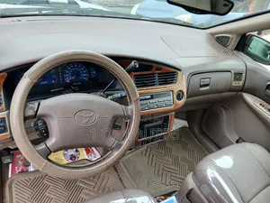 Toyota Sienna XLE 2002 Brown