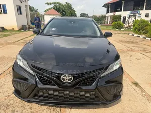 Toyota Camry 2018 Black