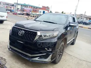 Toyota Land Cruiser Prado 2010 Black
