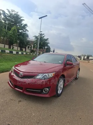 Toyota Camry 2014 Red