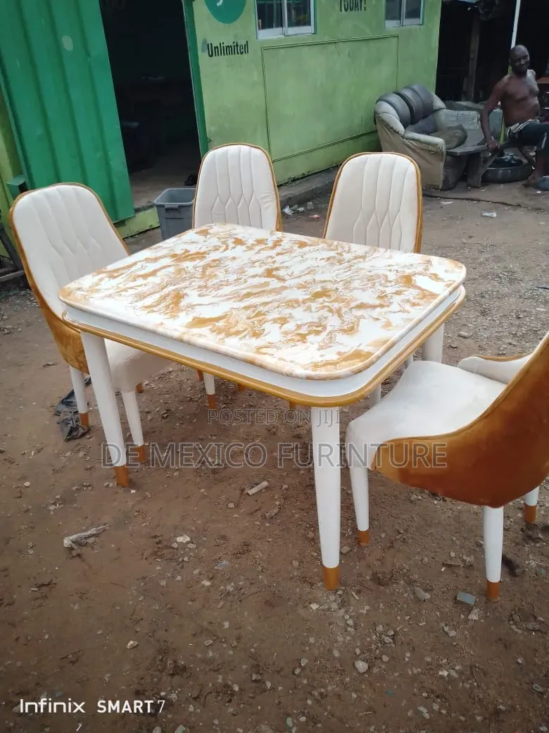 Dining Table 6 Sitters