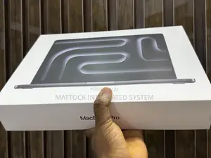 New Laptop Apple MacBook Pro 2025 M5 16GB Apple M5 SSD 1T