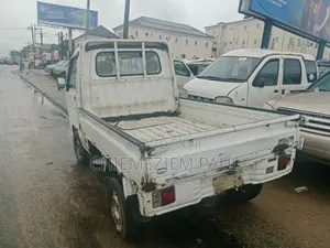 Daihatsu Hijet Pick-Up First Body