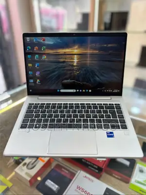Laptop HP EliteBook 640 G9 16GB Intel Core i5 SSD 256GB