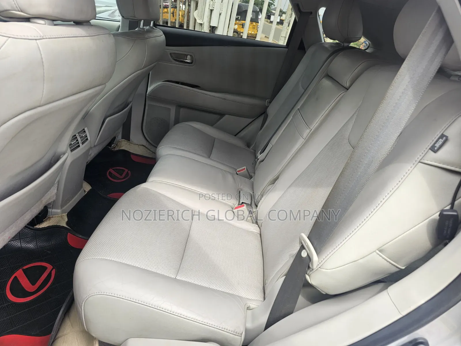 Lexus RX 2011 Silver