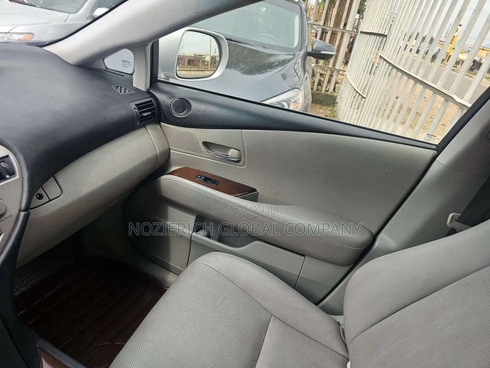 Lexus RX 2011 Silver