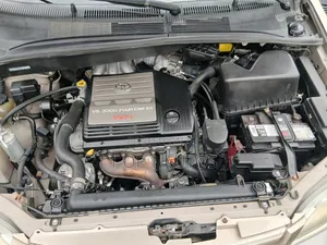 Toyota Sienna XLE 2002 Gold