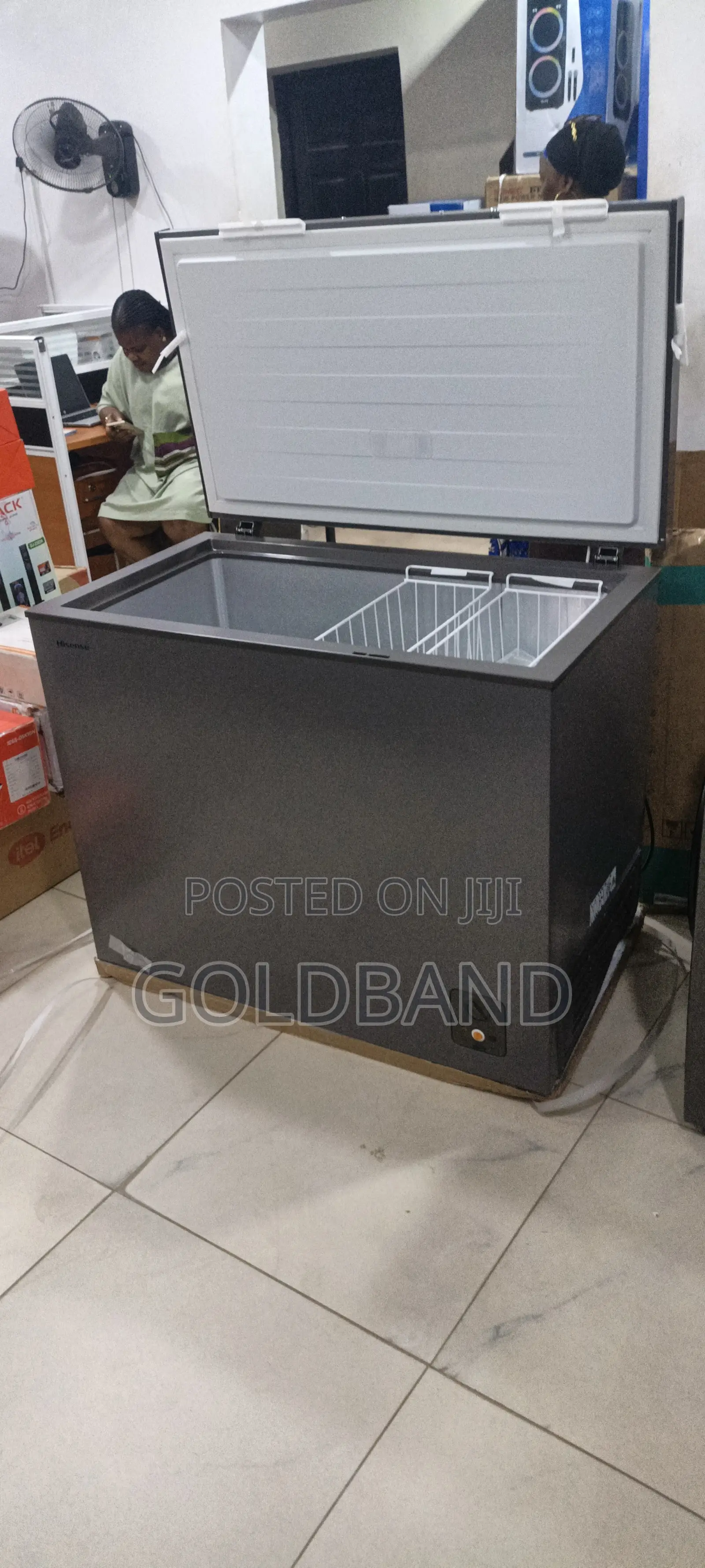 Hisense 340SH Large Capacity Freezer