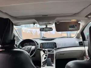 Toyota Venza 2012 Silver
