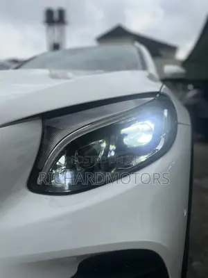 Mercedes-Benz GLC-Class 2018 White