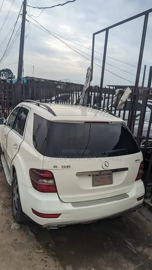 Mercedes-Benz M Class 2009 White