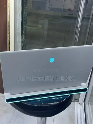 Laptop Alienware 17 16GB Intel Core i9 SSD 1T