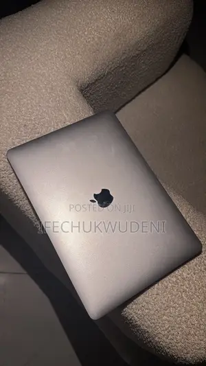 Laptop Apple MacBook Pro 2021 M1 8GB Intel Core M SSD 256GB