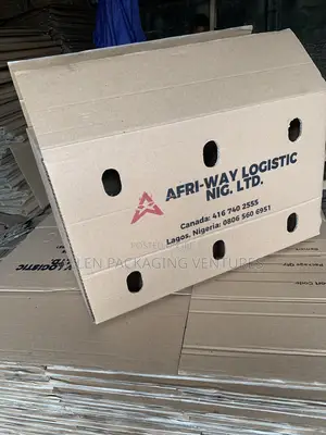 Moving Cargo Boxes