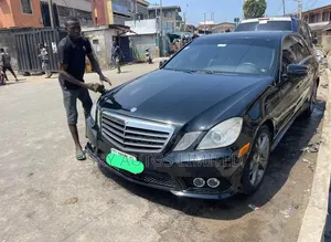 Mercedes-Benz E350 2011 Black