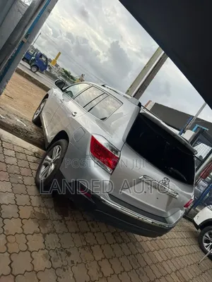 Toyota Highlander 2013 Silver