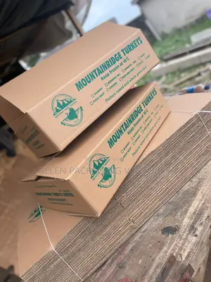 Cut 4 Chicken Cartons