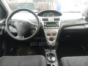 Toyota Yaris 2007 Gray