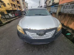 Toyota Camry LE 4dr Sedan (2.4L 4cyl 5A) 2008 Gray