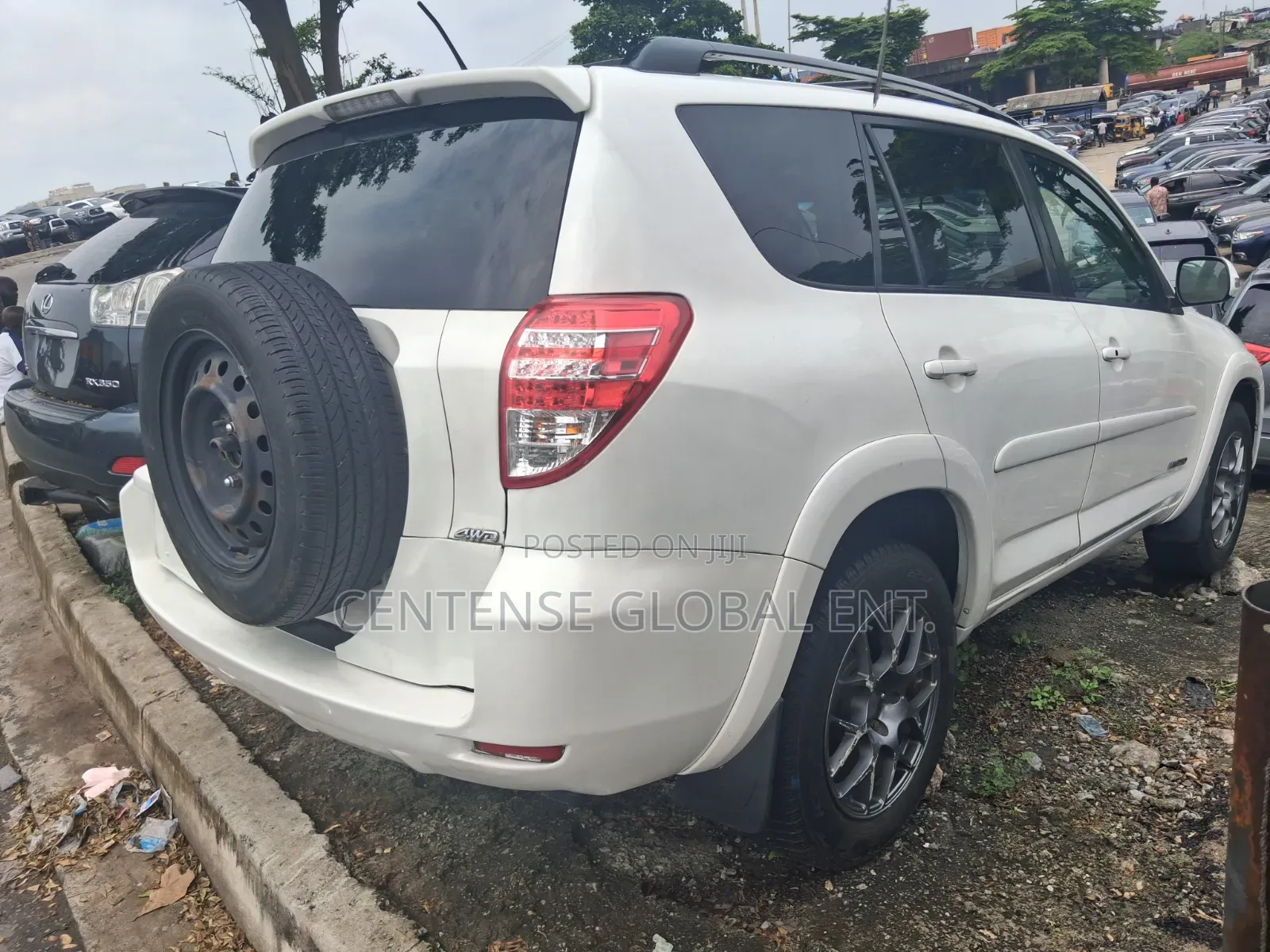 Toyota RAV4 2012 White