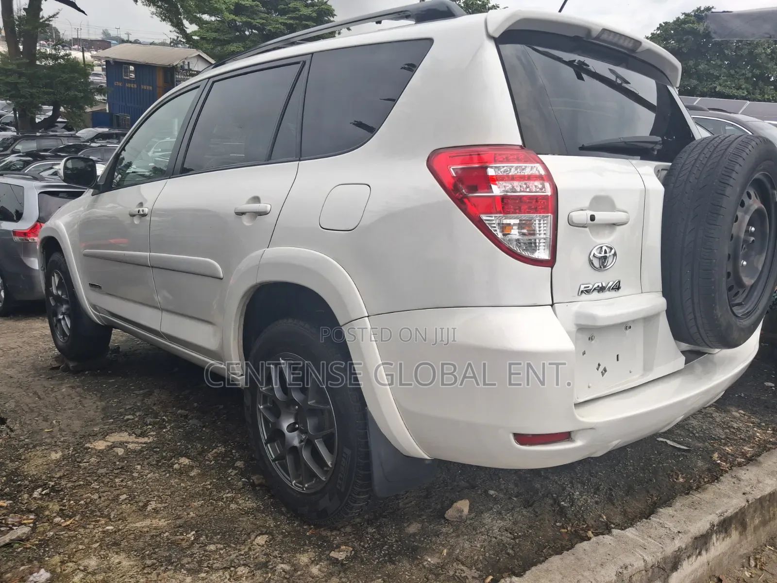 Toyota RAV4 2012 White