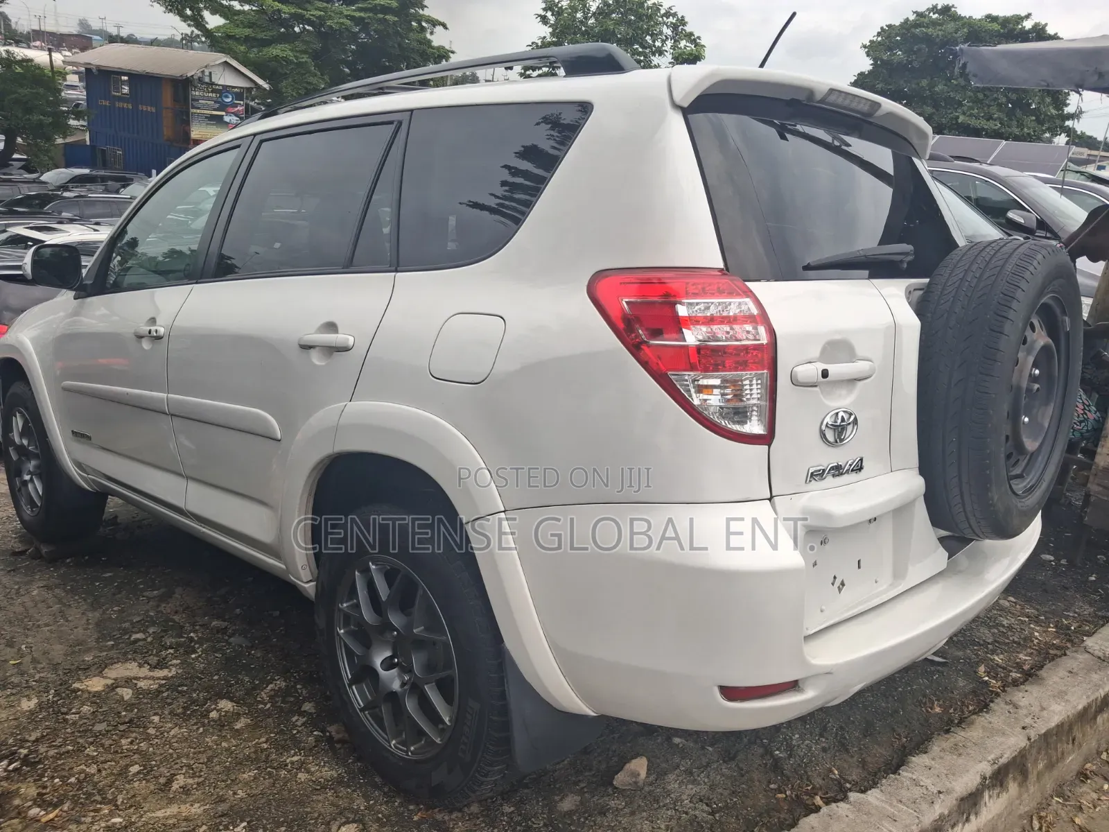 Toyota RAV4 2012 White