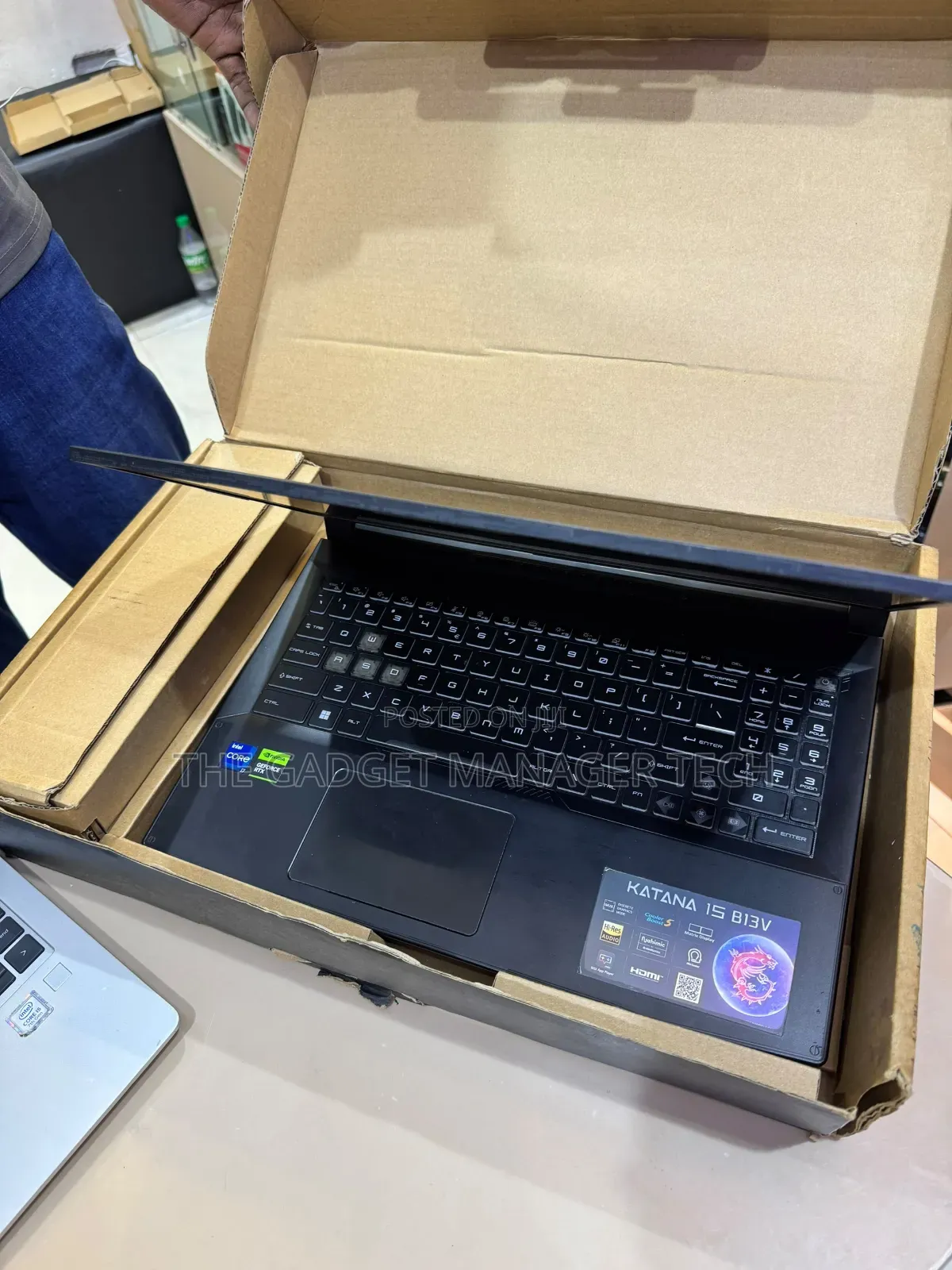 Laptop MSI Katana 15 16GB Intel Core i7 SSD 1T