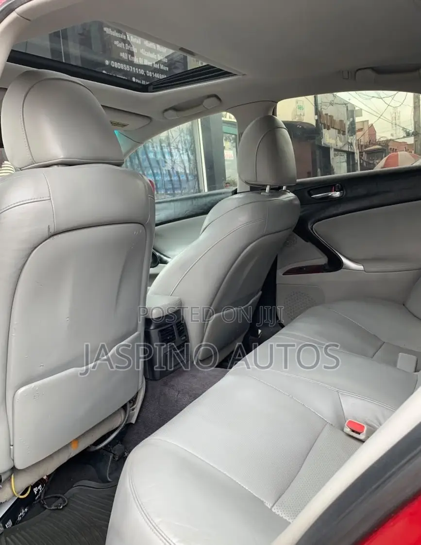 Lexus IS 2008 Red