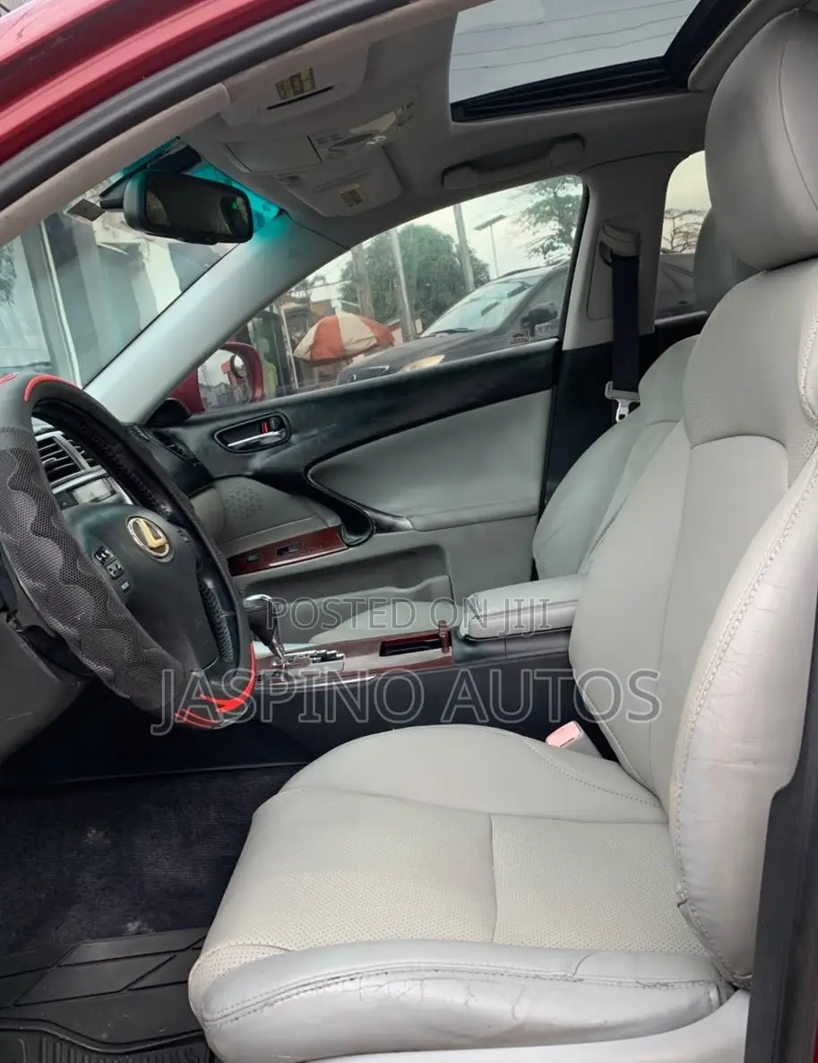 Lexus IS 2008 Red
