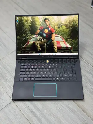 Laptop Dell 32GB Intel Core Ultra 9 SSD 1T