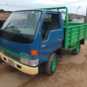 Toyota Dyna 100 Normal Hand With 3y Ontouch Engine Petrol