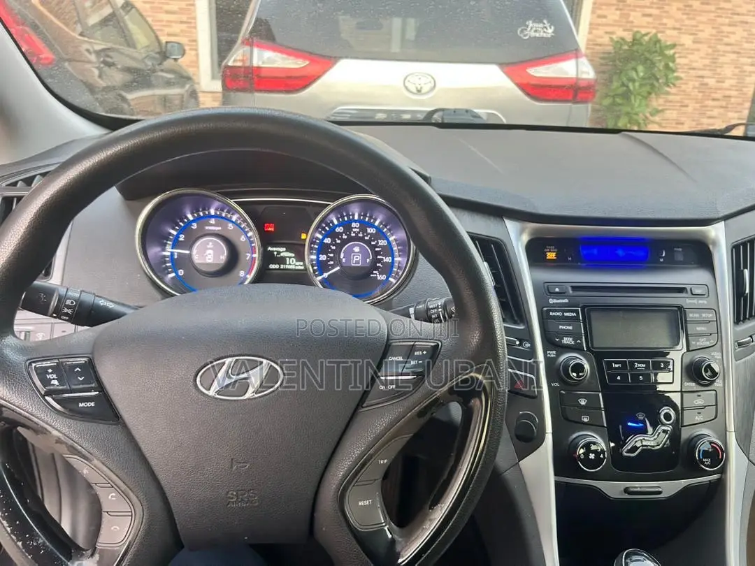 Hyundai Sonata 2012 Black