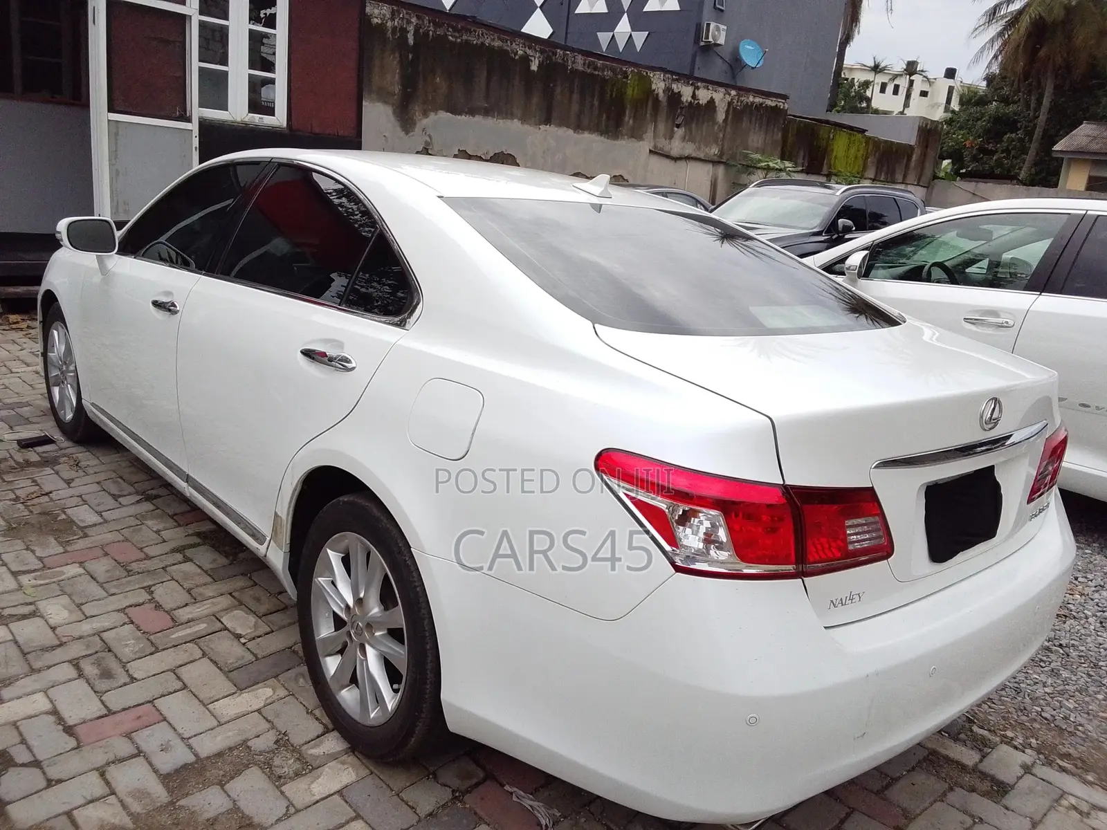 Lexus ES 2012 White